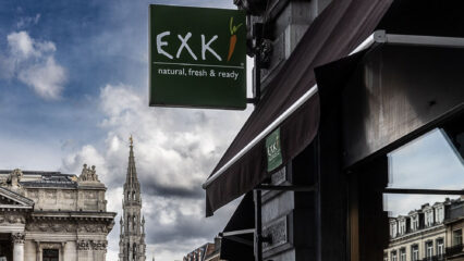 Vitrine d'un restaurant Exki